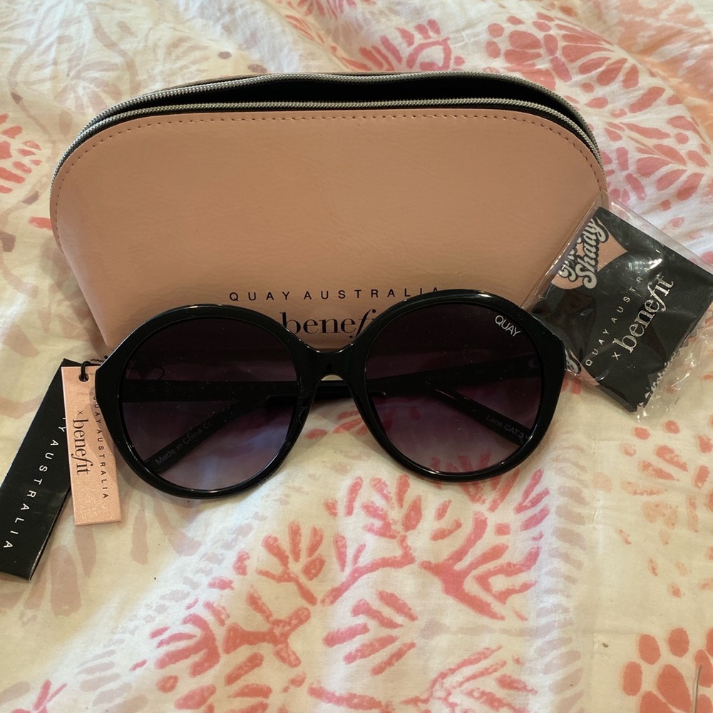 NWT Quay x Benefit Sunglasses